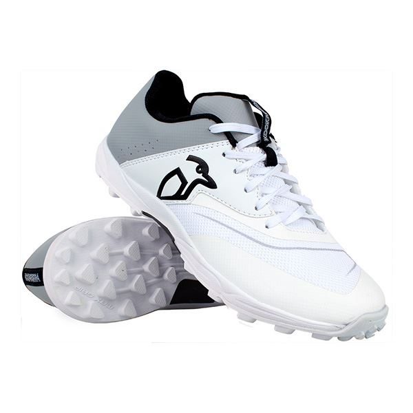 action cricket shoes